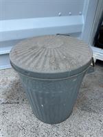 Vintage Australian Willow Galvanised Bin & Lid NOS Vintage Useable Display