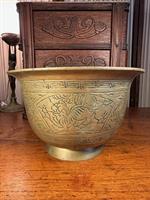 Vintage Chinese Hand Etched Heavy Brass Jardiniere Planter Bowl c1930-50s