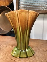 Australian Vintage Art Deco Pates Pottery Two Tone Fan Shaped Vase 