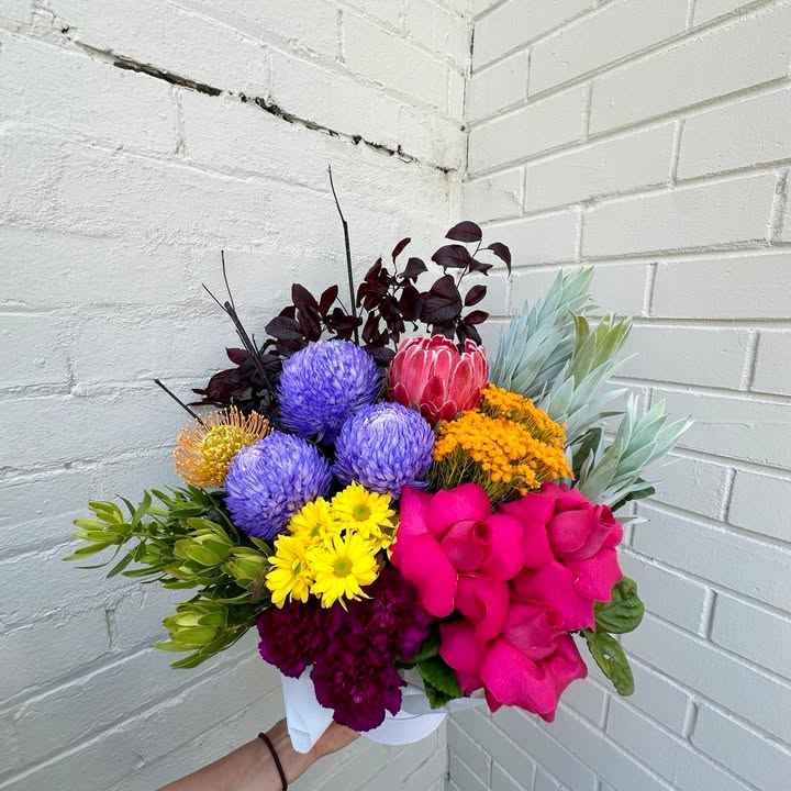 Joondalup Florist & Flower Delivery | Order Flowers Online
